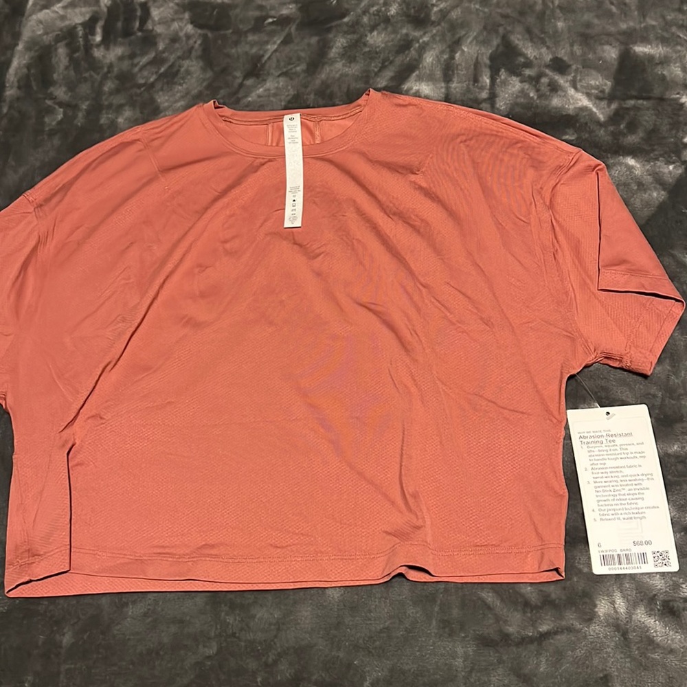Lululemon Training tee